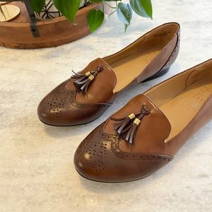 Naturalizer Oxford-style loafers